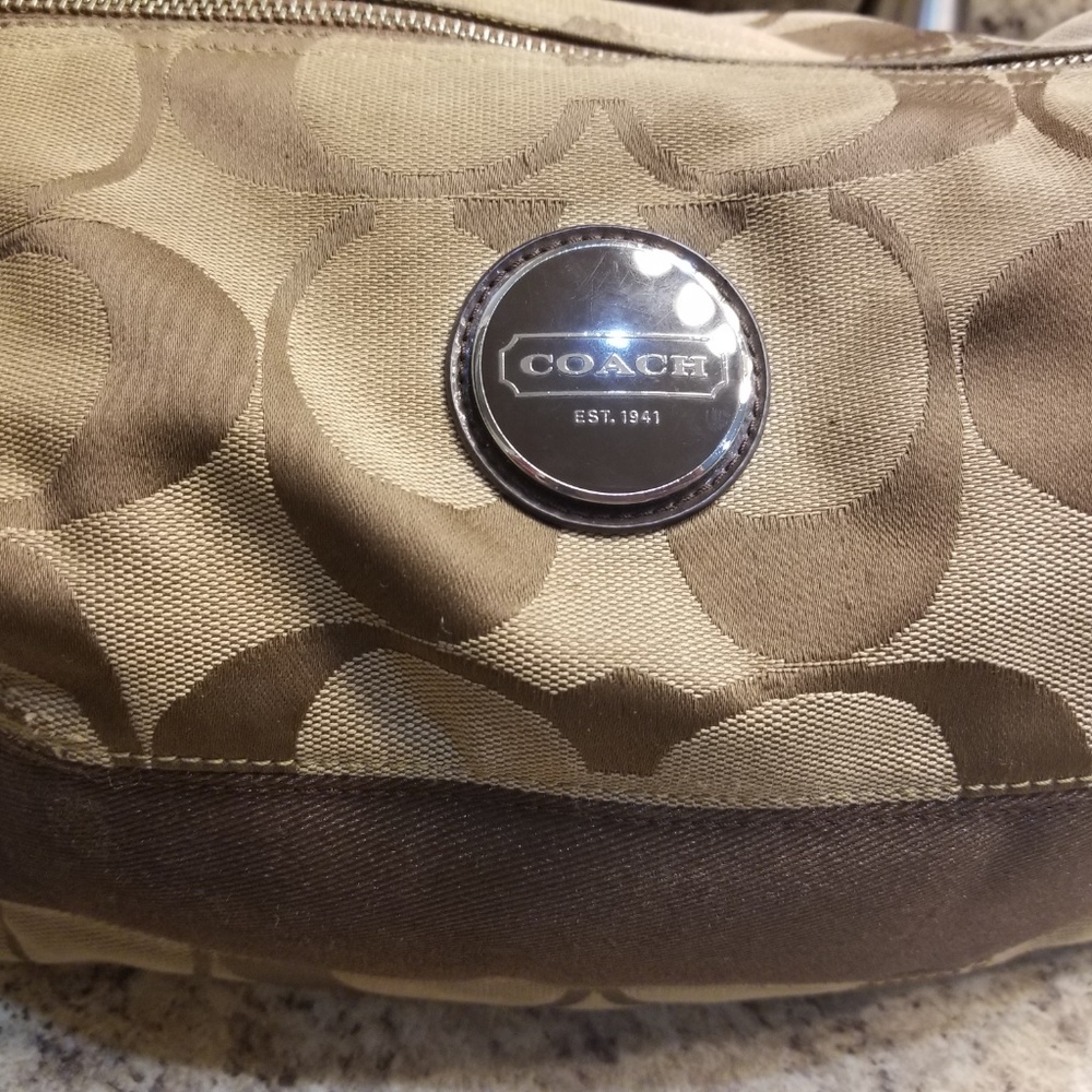 Coach Handbag - Picture 2 of 8